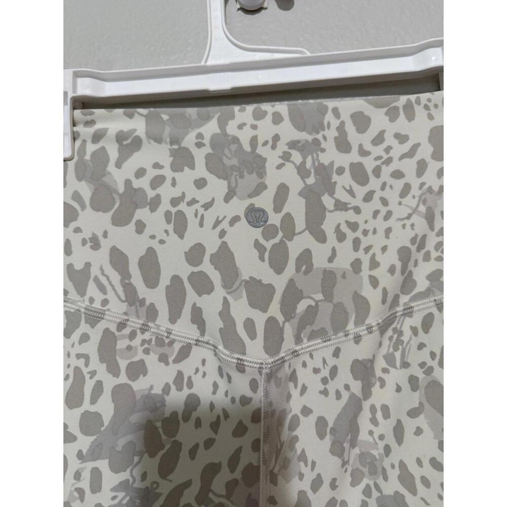 Lululemon align leggings size 4 - Picture 3 of 4